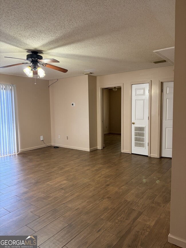 Building Photo - 500 S Orange Edwards Blvd