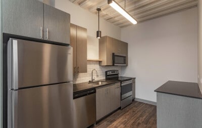 Photo - 941 W Dakin St Apartment