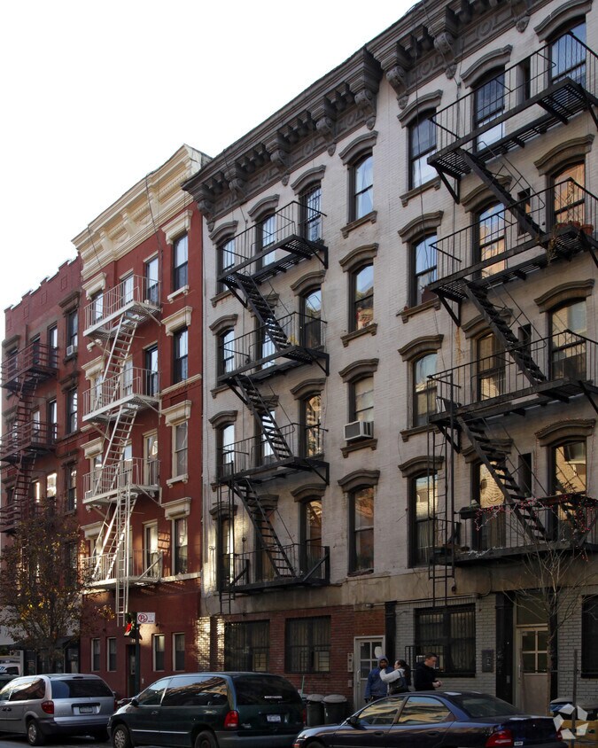 Building Photo - 161 Stanton St