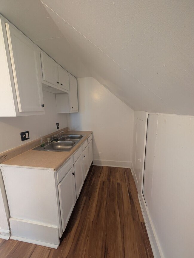 Foto del edificio - 10711 Joan Ave