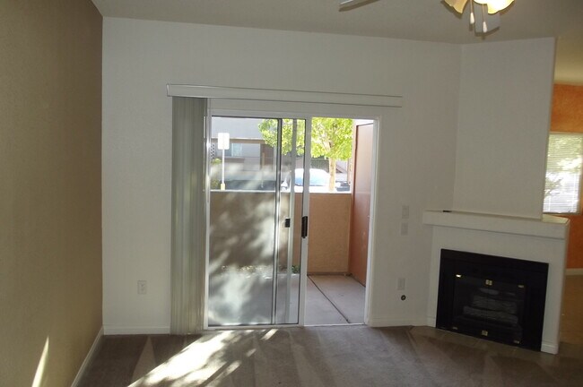 Building Photo - Silverado Ranch Condo