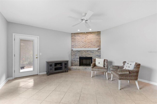 Foto del edificio - 3010 W Grovewood Ct