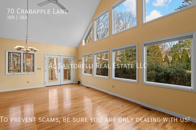 Foto del edificio - 70 Crabapple Ln