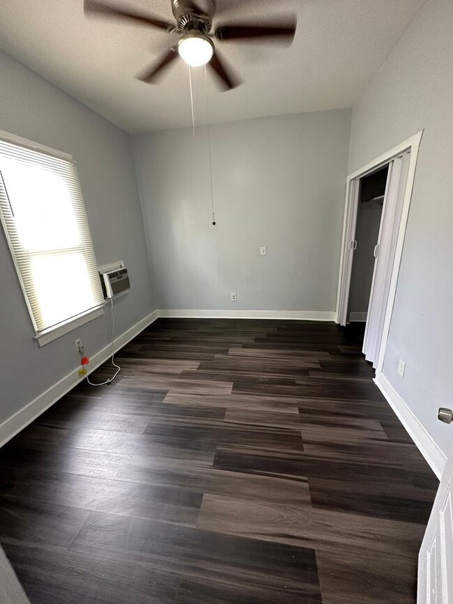 Photo - 1347 W 5th St Apartment