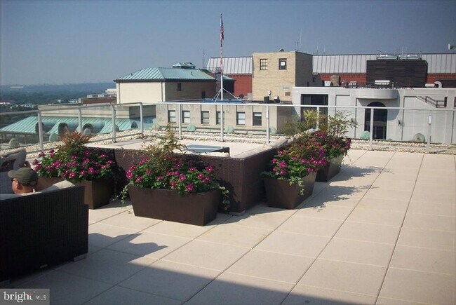 Foto del edificio - 733 15th St NW