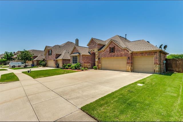 Building Photo - 2921 Lakefield Dr