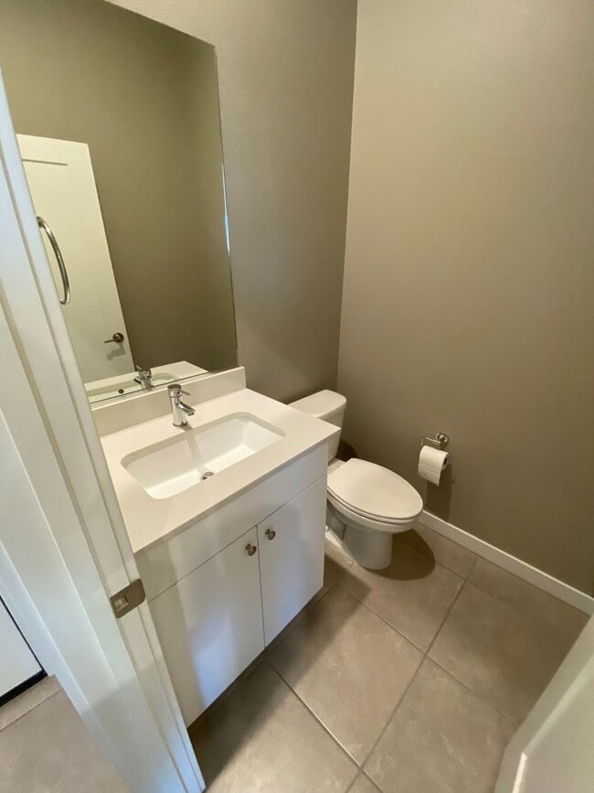 Building Photo - 3192 Timorasso Ave