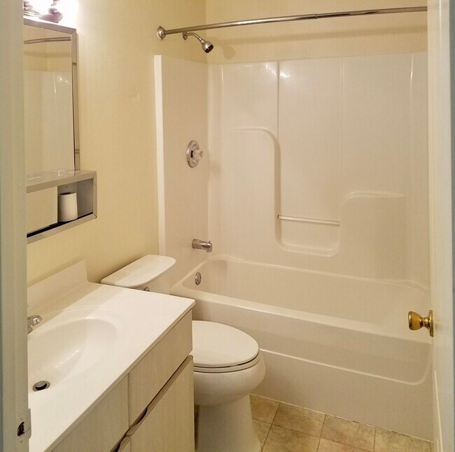 Foto del edificio - 8302 Shawn Ridge Dr