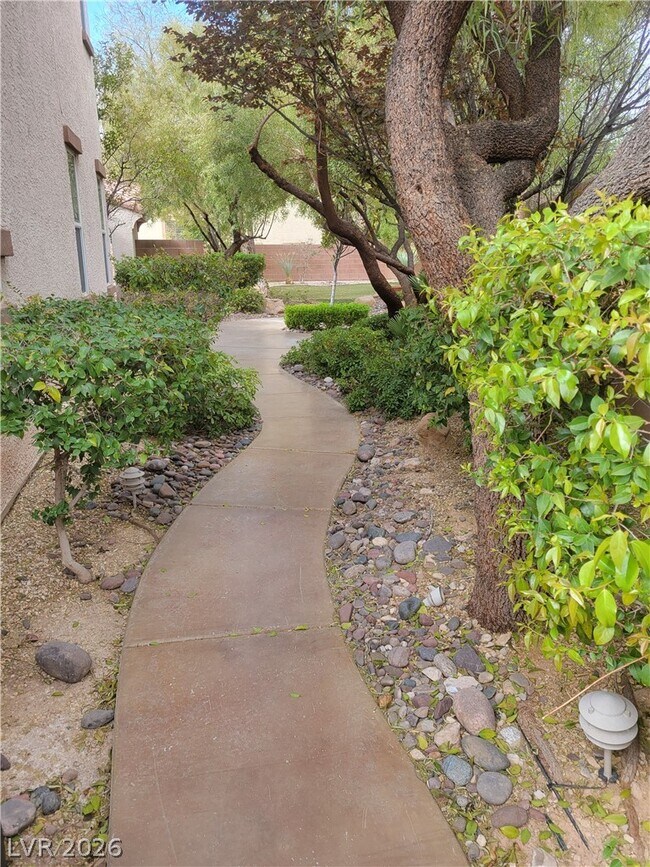 Building Photo - 11424 Valentino Ln