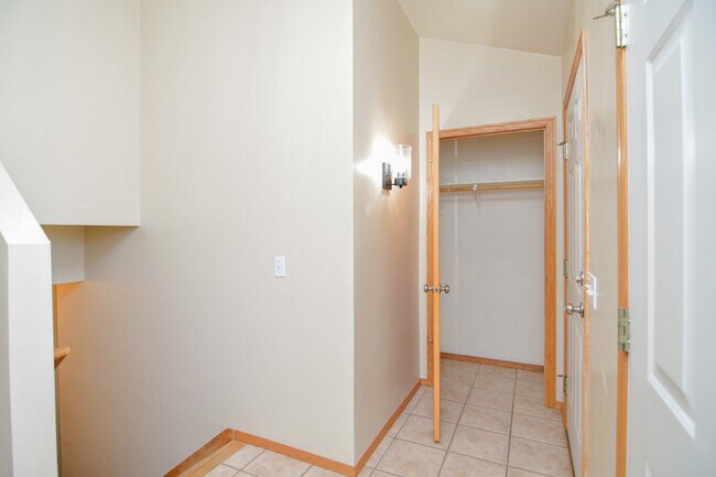 Foto del edificio - 235 Cavil Way