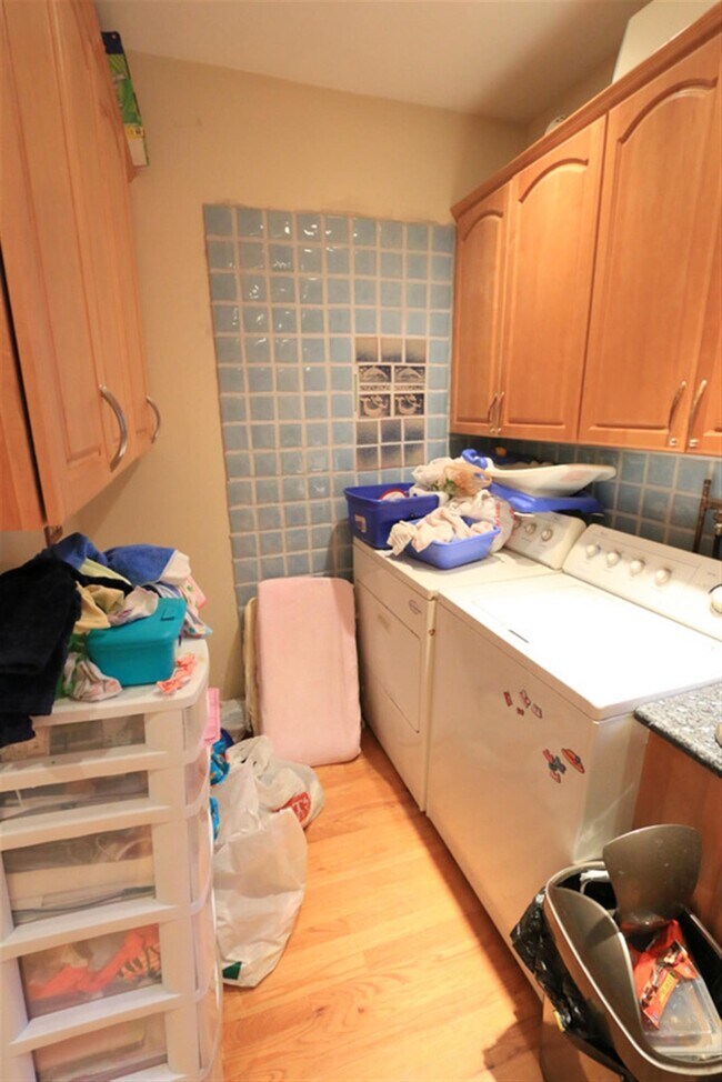 Building Photo - 14 Wigglesworth St
