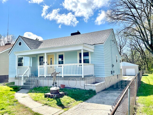 Building Photo - 1810 Cypress St