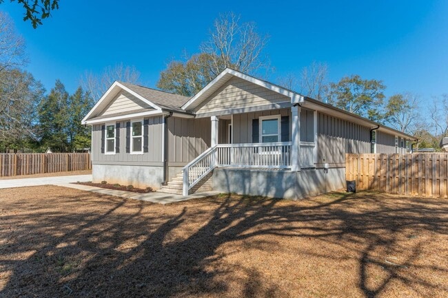 Building Photo - NEW Construction for Rent!!  IDEAL location on the edge of town!