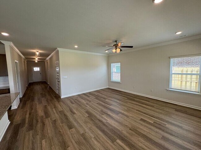 Building Photo - New Construction home with Fence and Neigh...