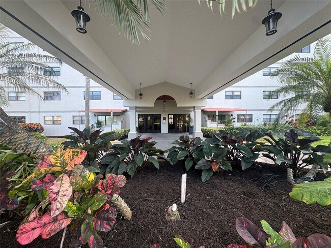 Foto del edificio - 701 NW 19th St