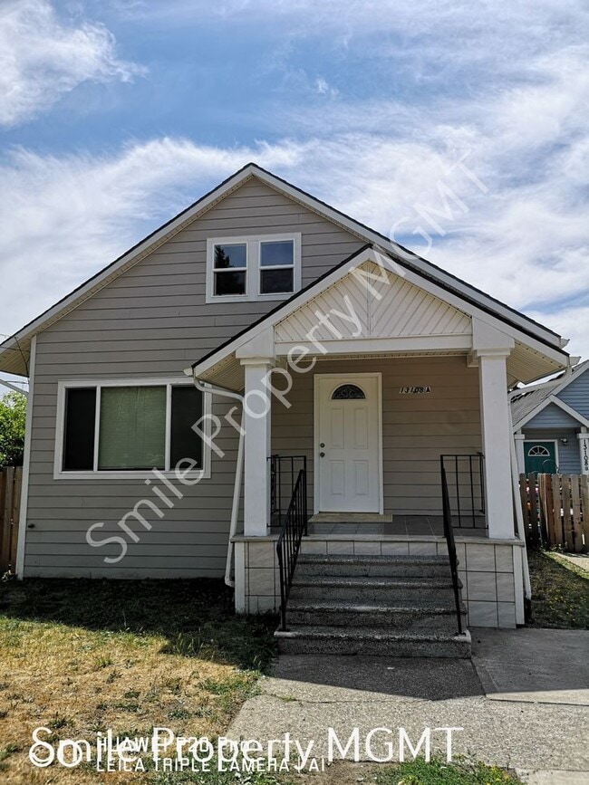 Building Photo - 13108 SE Cora St