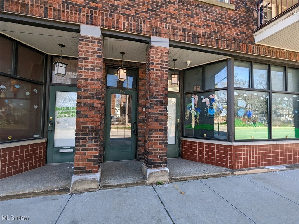 Foto principal - 317 E 156th St