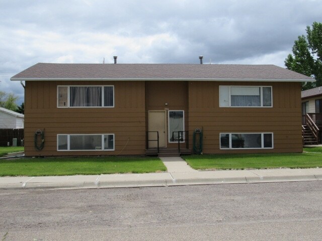 710 North Nowlan Four-Plex - 706-718 N Nowlan Ave