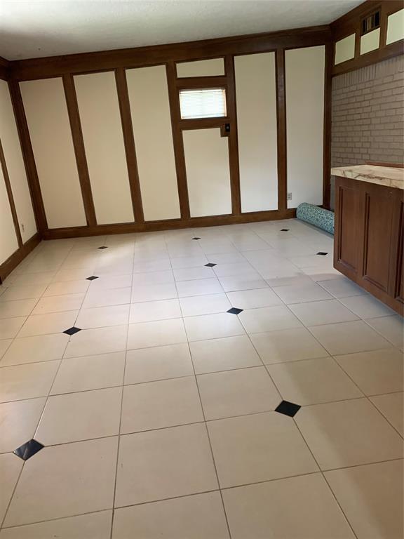 Foto del edificio - 4017 Glenshire Dr