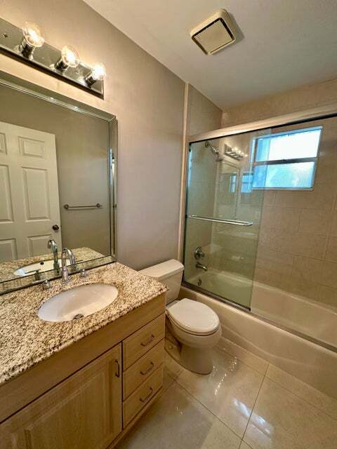 Building Photo - 20971 Via Azalea