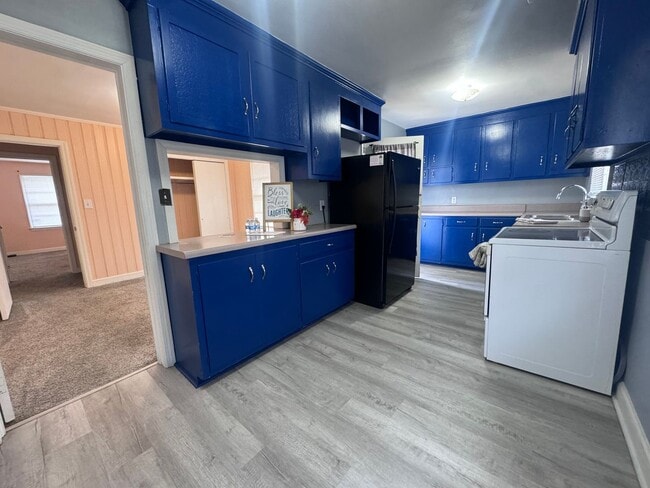 Foto del edificio - 302 Brookwood Ave