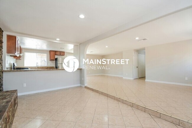 Building Photo - 4 Bedroom Pet-Friendly Home in Tucson, AZ ...