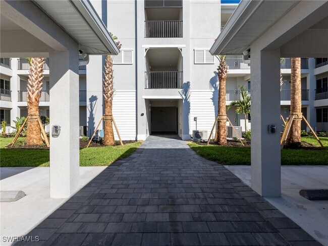 Building Photo - 5807 Double Eagle Cir