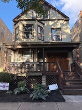 Building Photo - 2442 N Lawndale Ave