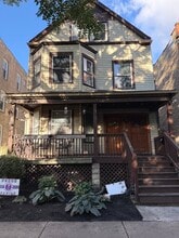 Building Photo - 2442 N Lawndale Ave