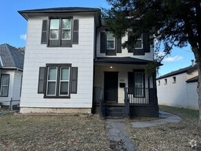 Building Photo - 2431 Patee St