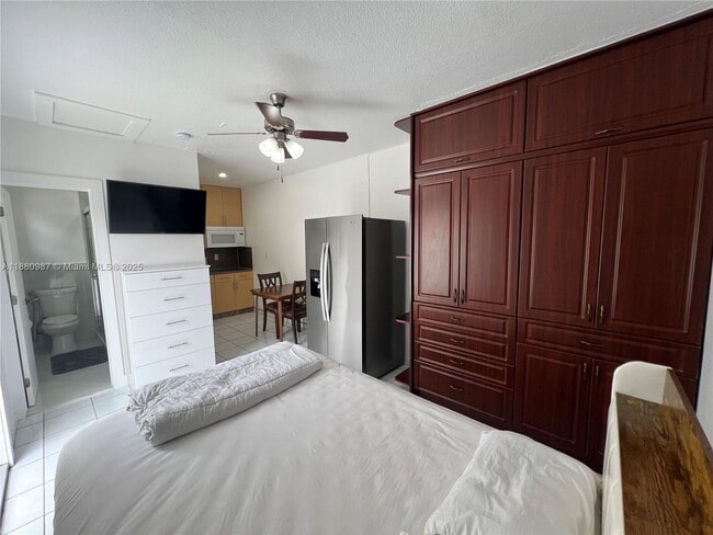Foto del edificio - 10380 SW 68th Ln