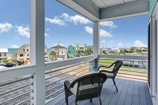 Building Photo - 848 Fort Fisher Blvd N