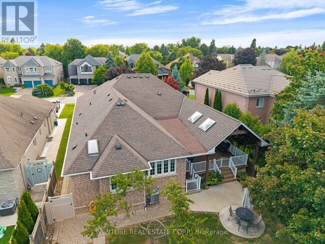 Building Photo - 476 Westridge Dr