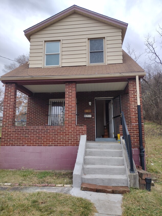 Front - 113 Ashton Ave