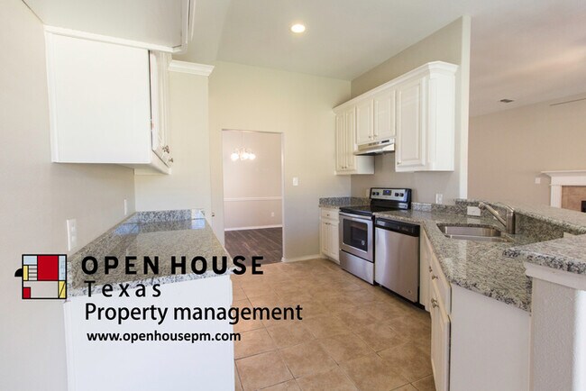 Building Photo - 8725 Creede Trail, Fort Worth