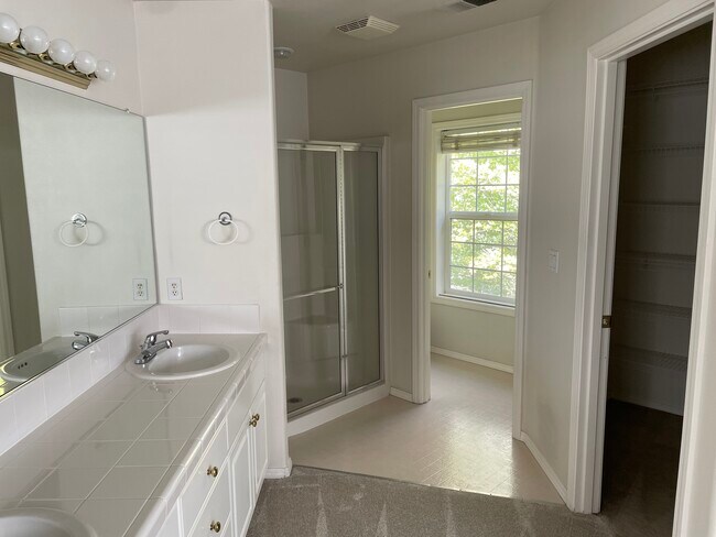 Foto del edificio - 15982 NW Hackney Dr