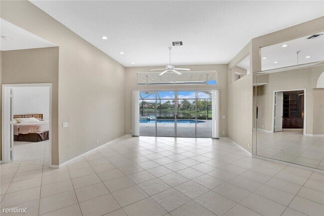 Foto del edificio - 5 br, 3.5 bath House - 8344 NW 43rd St