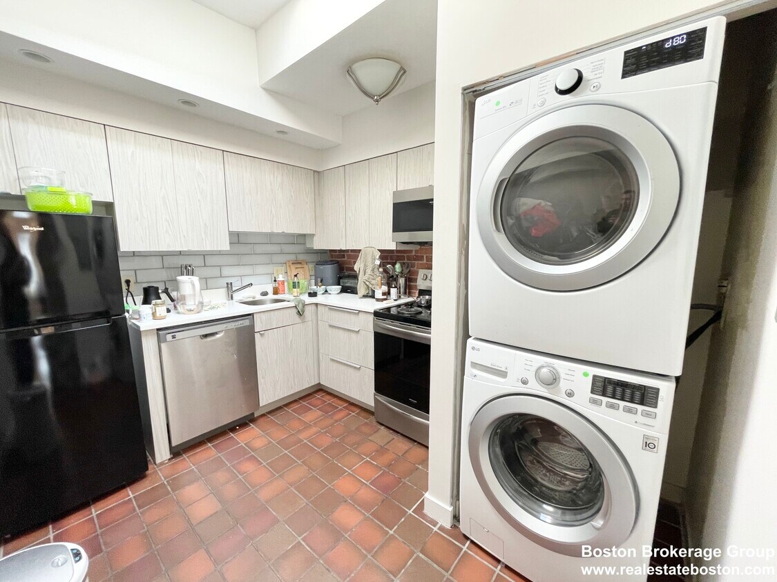 71 Gainsborough St Unit 71 Gainsborough St., 301, Boston, MA 02115