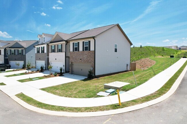 Foto del edificio - 5010 Highwood Dr
