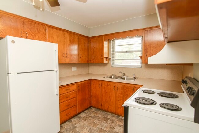 Foto del edificio - 214 W Atchison St