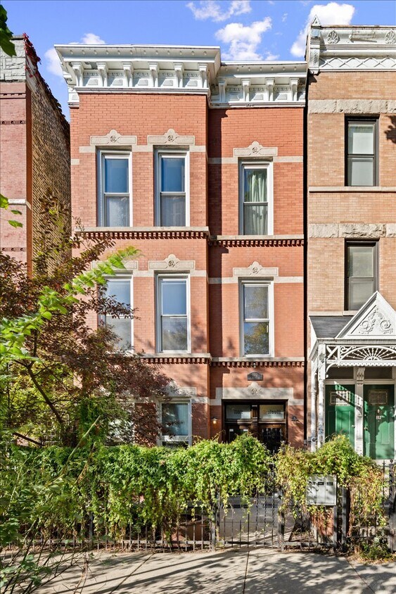 Foto principal - 1102 N Wolcott Ave