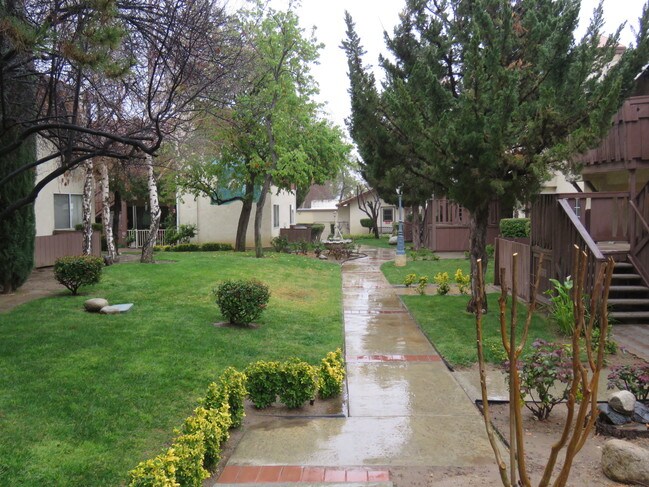 Building Photo - 3802 W Jacinto View Rd