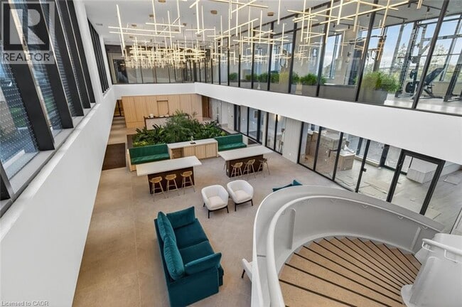 Building Photo - 3071 Trafalgar Rd