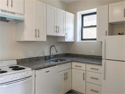 Foto principal - 395 Harvard St