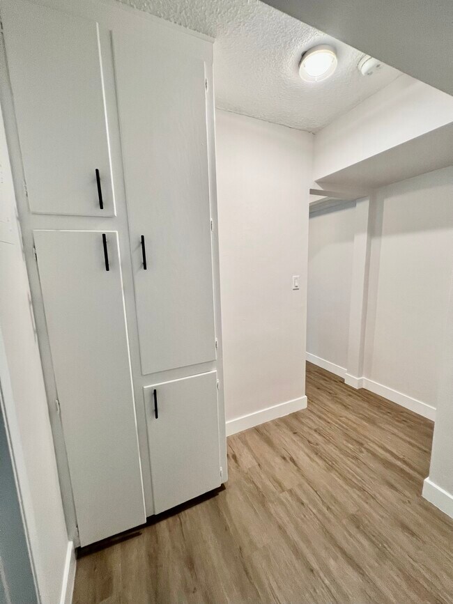 Foto del edificio - Royal Alfred 726 N. Alfred