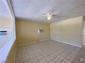 Building Photo - 17367-17369 Dowling Dr