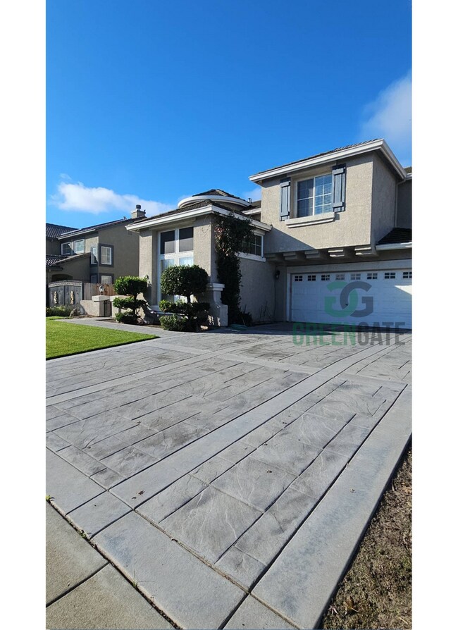 Foto del edificio - Spacious 4 Bedroom in Manteca!!! Ready