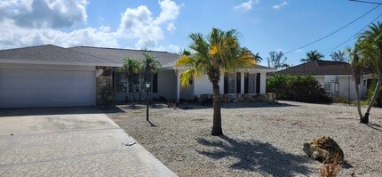 Building Photo - 1666 Sabal Palm Dr