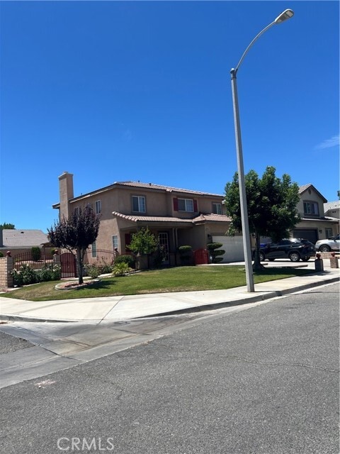Building Photo - 13991 Silver Creek Way