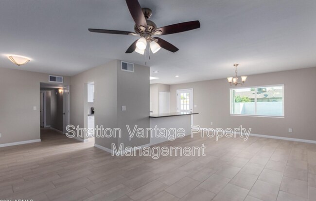 Building Photo - 4841 N 54th Dr